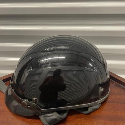 Black women’s motorcycle helmet