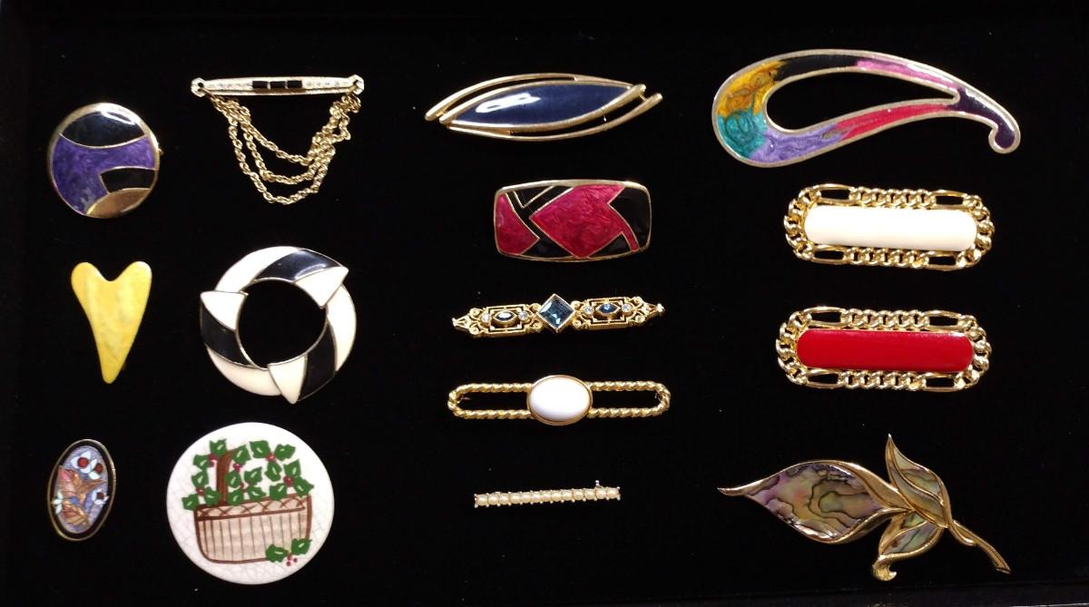 Brooches & Pins