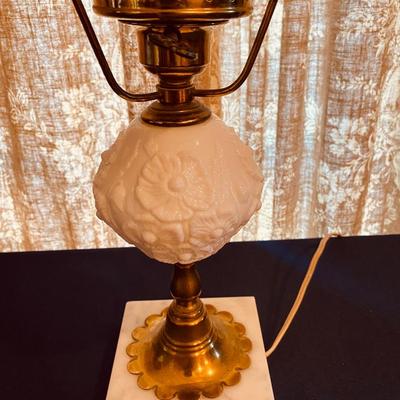Fenton Custard Glass Vintage Lamp