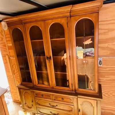 Vintage Thomasville China Cabinet