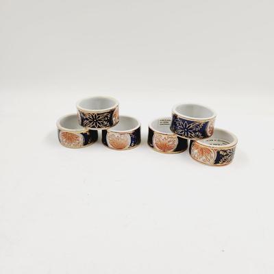 PORCELAIN HAND PAINTED IN MACAU NAPKIN RINGS