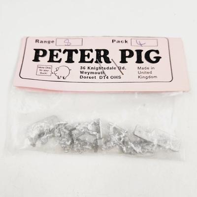 PETER PIG LEAD MINATURES RANGE 8 PACK 67
