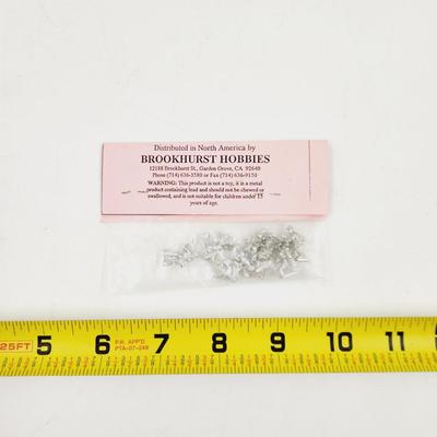PETER PIG LEAD MINATURES DAK SMG RANGE 8 PACK 123
