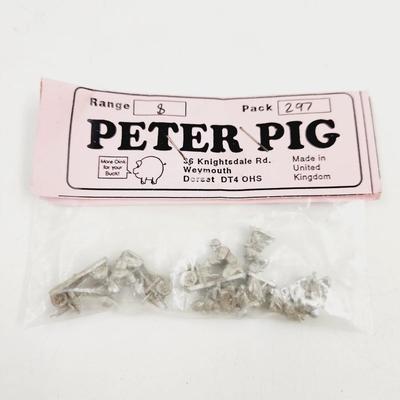 PETER PIG LEAD MINATURES RANGE 8 PACK 297
