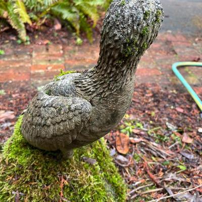 Cement Bird Statue for Yard and Garden