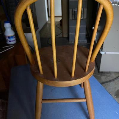Vintage child chair