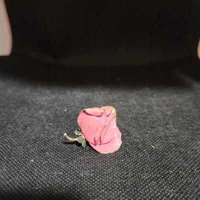 Pink rose pin