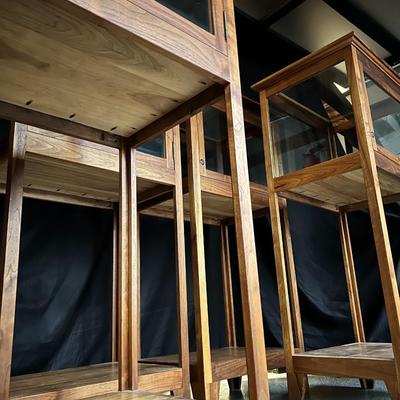 Modern jewelry display cases (set of 4)