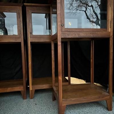 Modern jewelry display cases (set of 4)