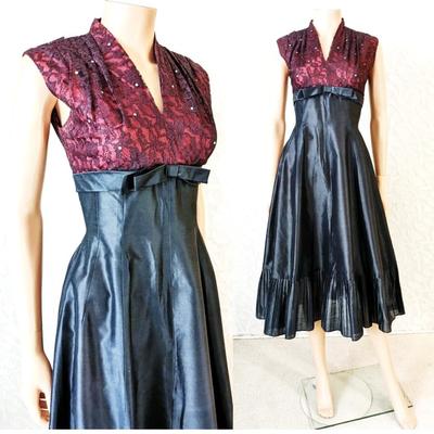 Vtg 1950's  Empire Fit & Flare Dress  Lace & Taffeta Kitten Bow Rhinestones