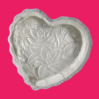 2 Vintage Studio Nova Heart Shaped Glass Dish