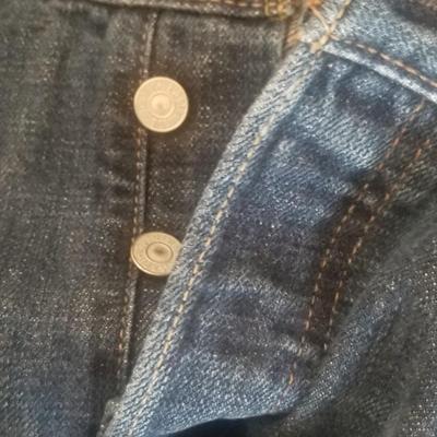 Vintage 501 Levis jean button front