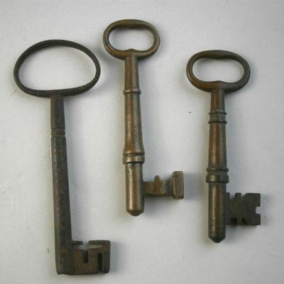 (3) 19th Century Keys