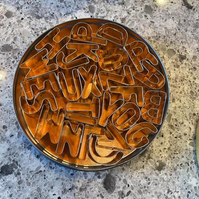 set alphabet cutters.