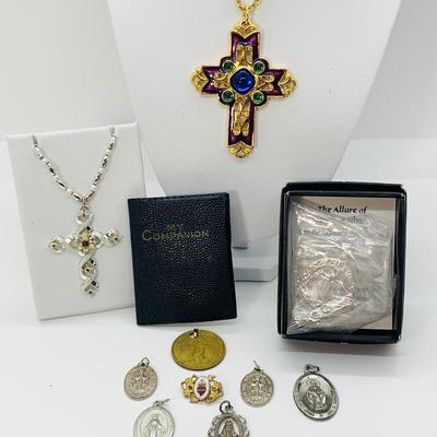 LOT 73R: New In Package Sterling Silver Necklace Cross Necklaces & Other Religious Items