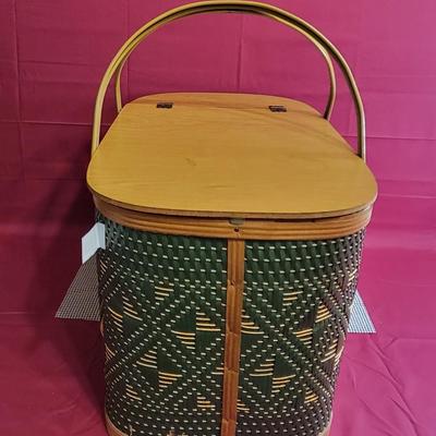Burlington Hawkeye Picnic Basket