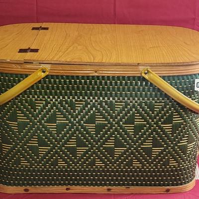 Burlington Hawkeye Picnic Basket