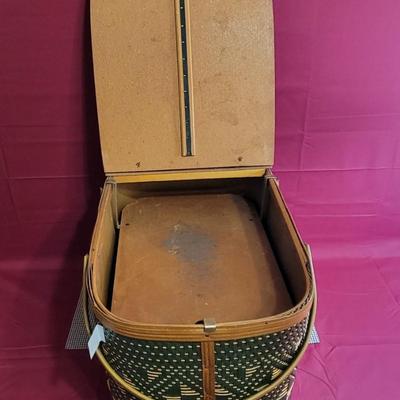 Burlington Hawkeye Picnic Basket