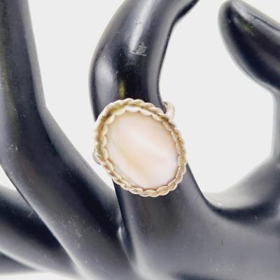 HAND CRAFTED SILVER MOTHER OF PEARL RING SIZE 6.5