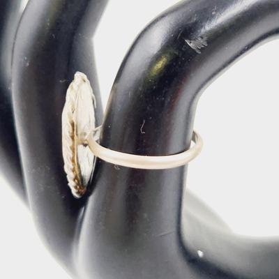 HAND CRAFTED SILVER MOTHER OF PEARL RING SIZE 6.5