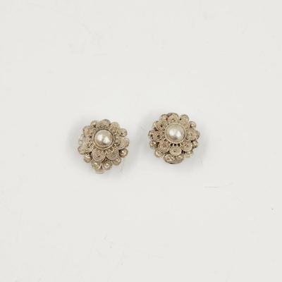 VINTAGE STERLING FLOWER CLIP ON EARRINGS