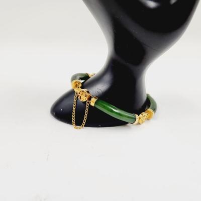 GOLD TONED & JADE ORIENTAL THEMED BRACELET