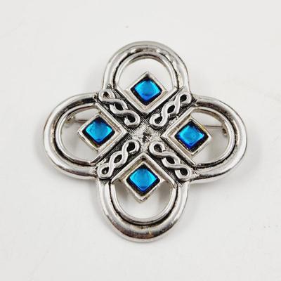 SCOTTISH SYMBOL SILVER TONED BROOCH
