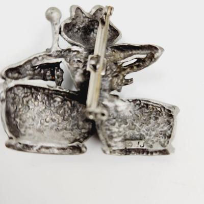 PEWTER JJ BRAND FROG BROOCH / PIN
