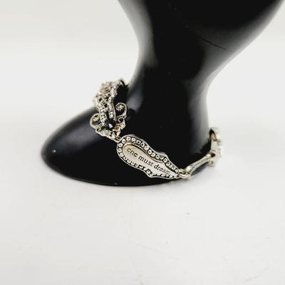 ABSOLUTELY STUNNING SILVER TONED "ONE MUST DREAM TO TRULY LIVE" MAGNETIC CLASP BRACELET