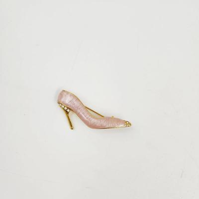 VINTAGE PINK HIGH HEEL W/ FAUX RHINESTONE BROOCH