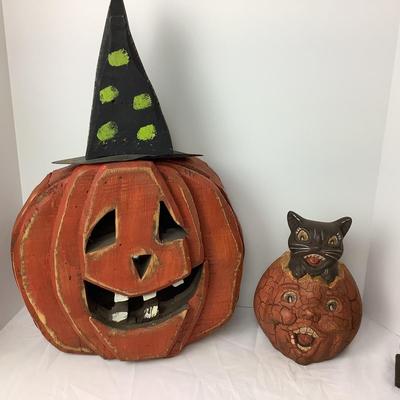 Lot # 1006 Halloween Decor Lot