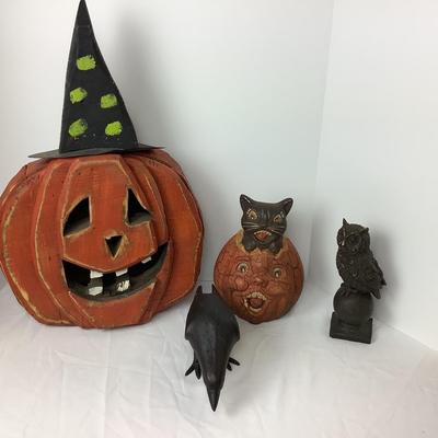 Lot # 1006 Halloween Decor Lot