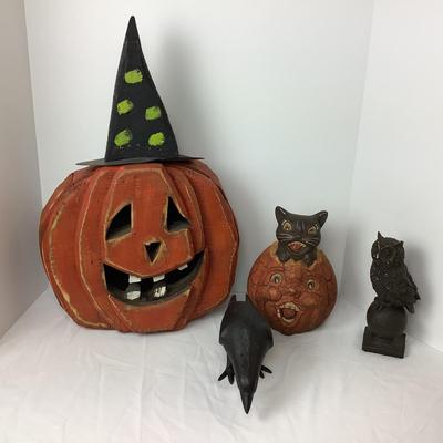 Lot # 1006 Halloween Decor Lot