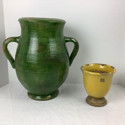 Lot # 1040 Pair of Pottery Barn Vases