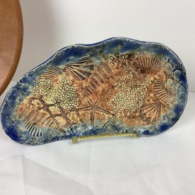 Lot # 1043. Stoneware Lot