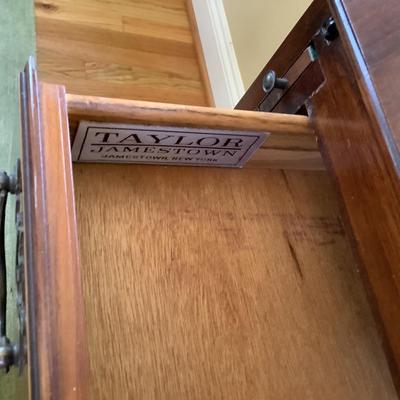 1172 Vintage Taylor Jamestown Mahogany Slant Front Desk