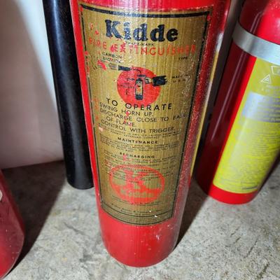 Lot of 3 vintage Fire extinguishers Kidde General Pemall