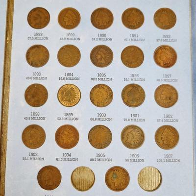 COLLECTION OF MULTI-YEARS INDIAN HEAD CENTS