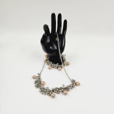 BEAUTIFUL SILVER TONED & PEACH COLORED NECKLACE & BRACELET DUO