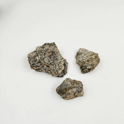 BUNDLE OF NATURAL PYRITE ROCKS