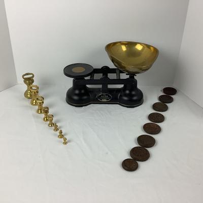 Lot # 1048. Vintage Saler Scale with Brass Bowl & Two Sets of Weights