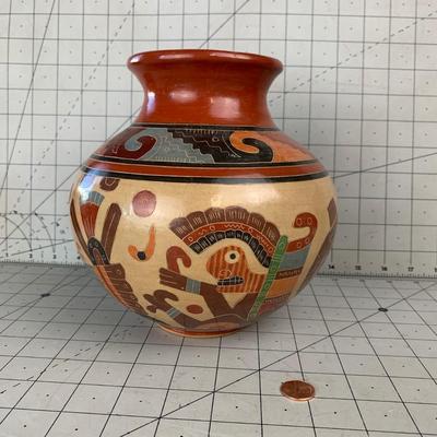 #18 Hand Made Clay Pottery Vase By Roger Calero in Nicaragua