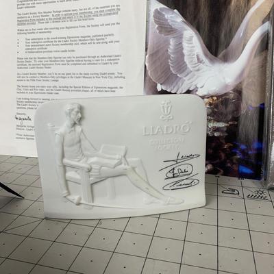 #22 Lladro New Member Package 
