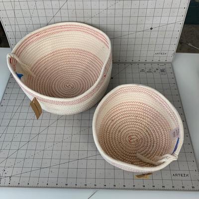 #26 Red/White Round Woven Baskets