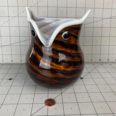 #147 Abbott Blown Glass Owl