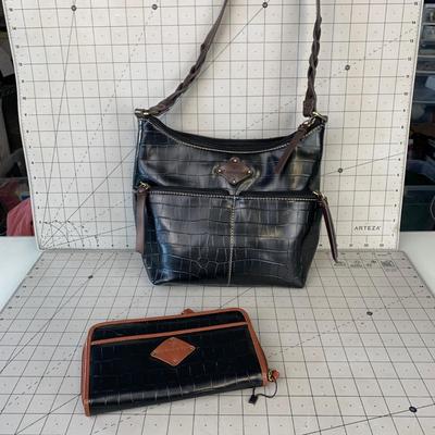 #190 St. John's Bay Handbag and Wallet