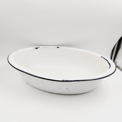 ANTIQUE ENAMEL OVAL BASIN
