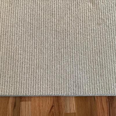 1196 Custom Cut Wool Poly Blend Area Rug 8â€™ x 9â€™