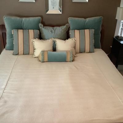 1203 King Custom Made Bed Cover with Teal Blue Velvet and Off White Pillows