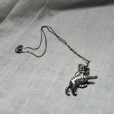 Lee Michaels 925 Tiger With Ruby Eyes And Diamond Collar  17" Necklace